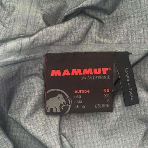 Mammut Hooded Outdoor Jacket - Picture 4 of 4